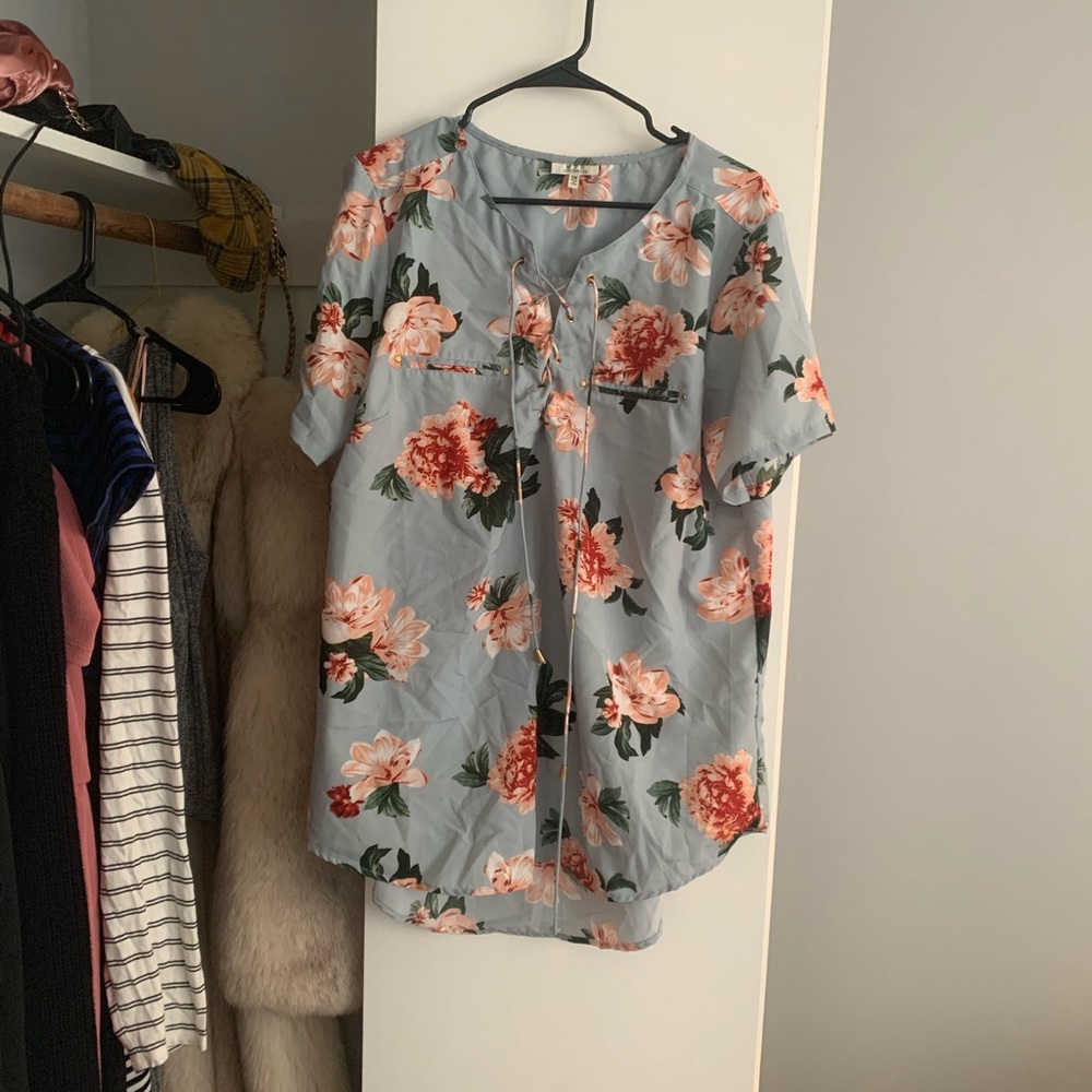 plus size floral top